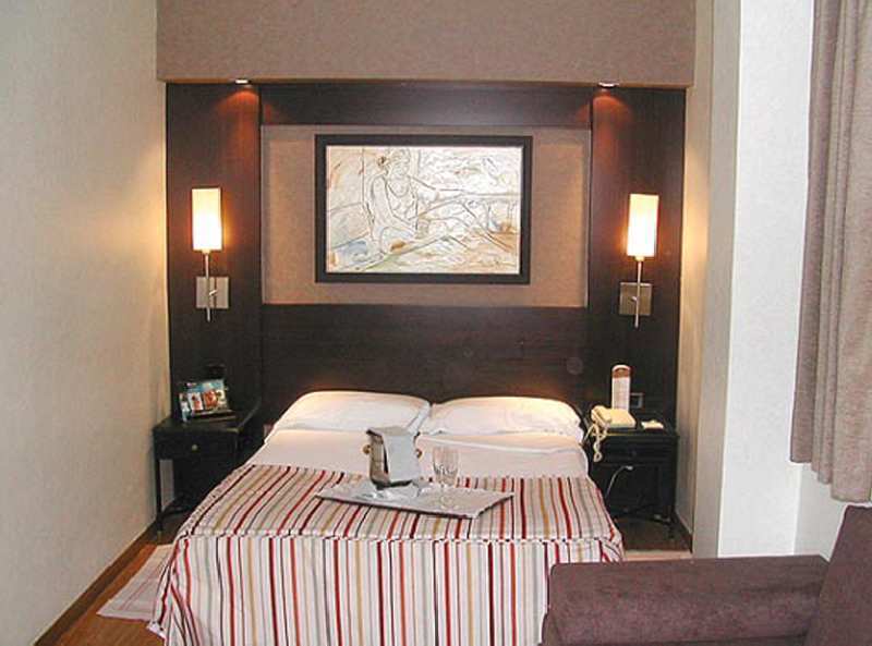 Hotel Catalonia Mikado Barcelona Exterior foto